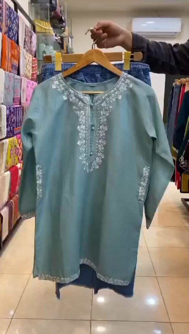 ✨ Embroidered Kurti with Blue Jeans ✨👗👖  D:2020