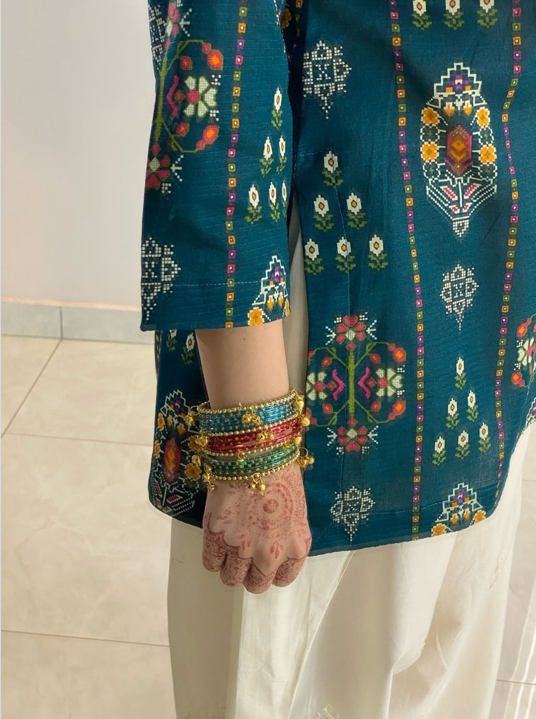 ✨💚 Effortless Elegance with a Desi Touch 💚✨D:2061